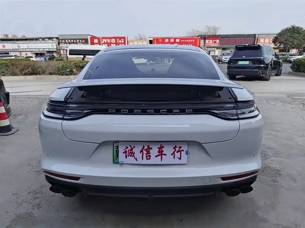 Porsche Panamera Hybrid 2023 из CN, фото 4
