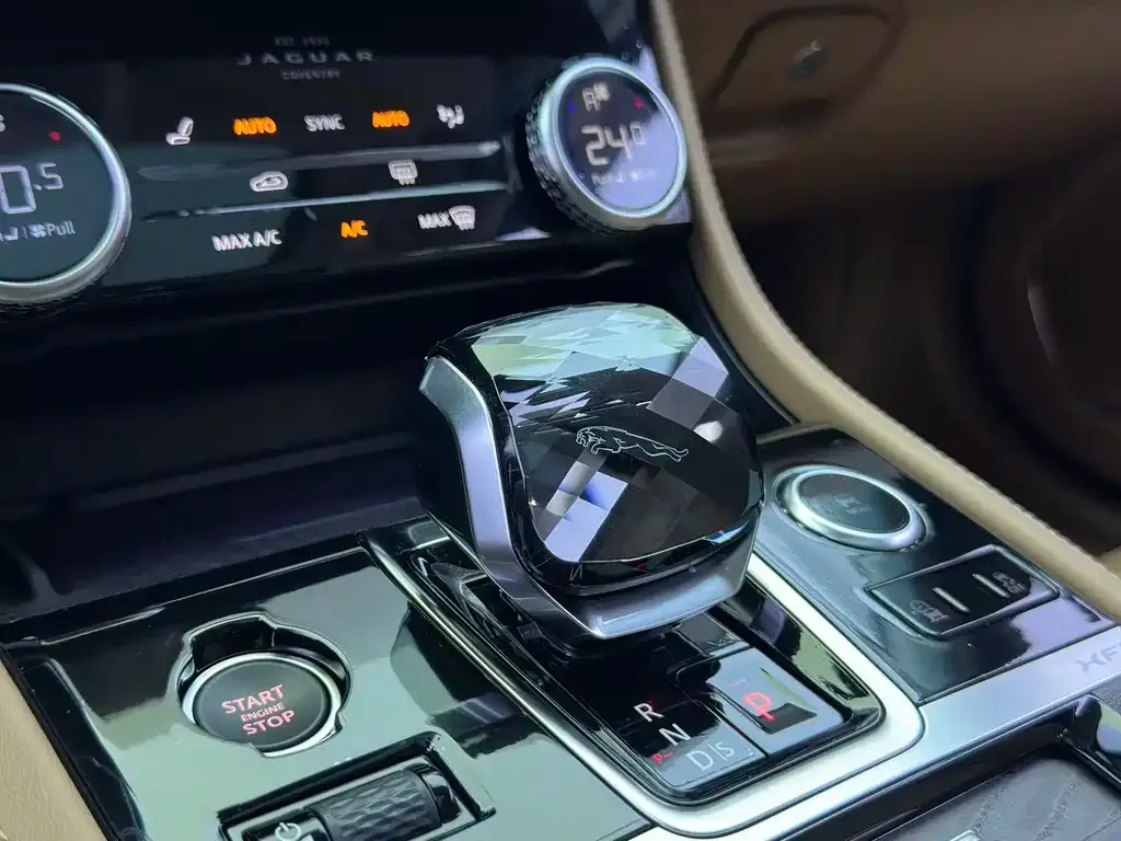 Jaguar XFL 2023 из CN, фото 2