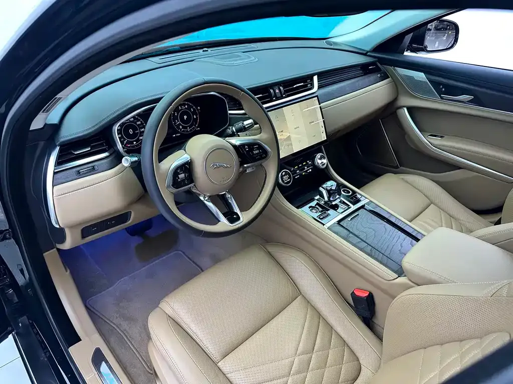 Jaguar XFL 2023 из CN, фото 5