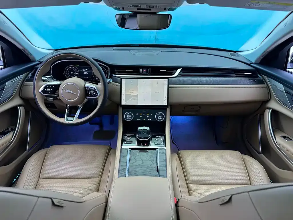 Jaguar XFL 2023 из CN, фото 10