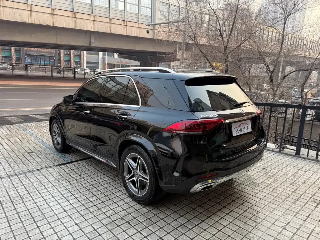 Mercedes-Benz GLE — фото 9