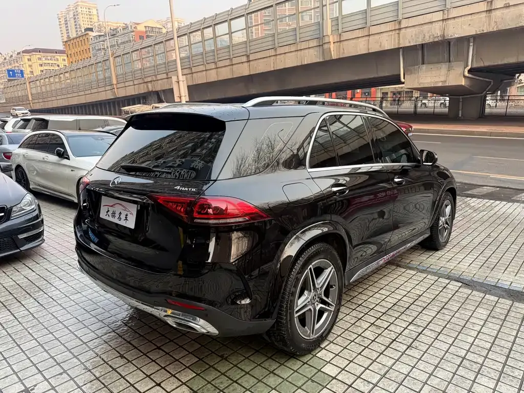 Mercedes-Benz GLE — фото 5