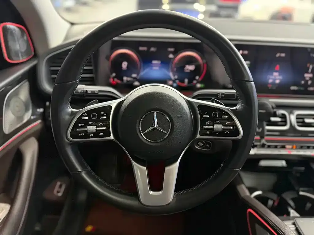 Mercedes-Benz GLE — фото 5