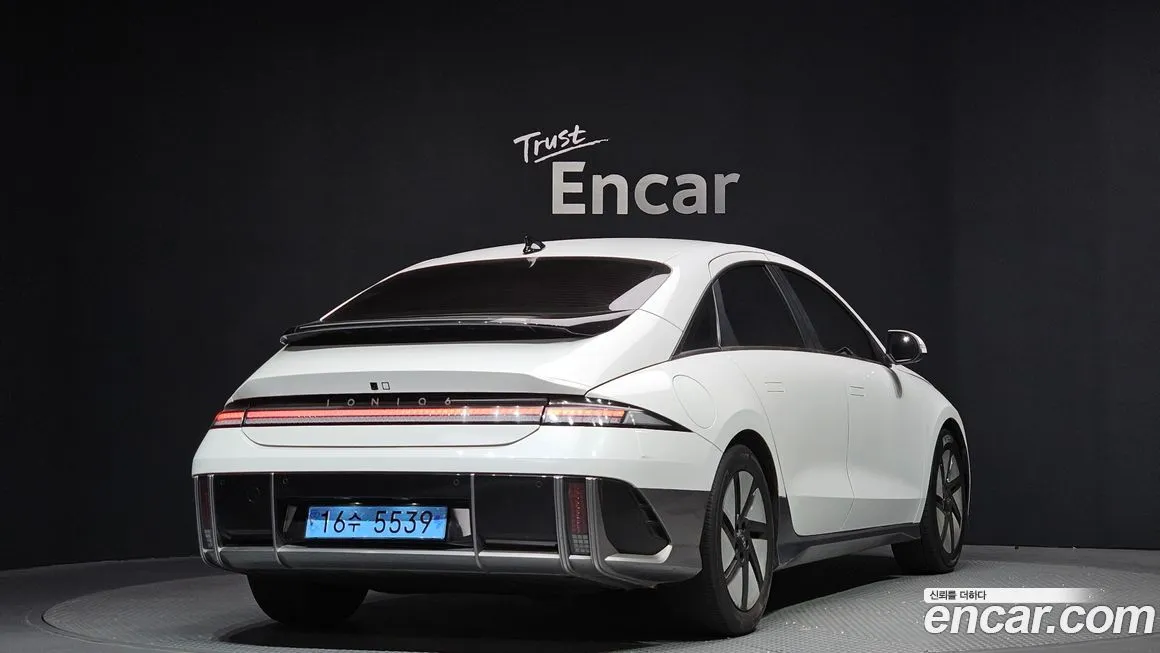 Hyundai Ioniq6 2023 из KR, фото 3