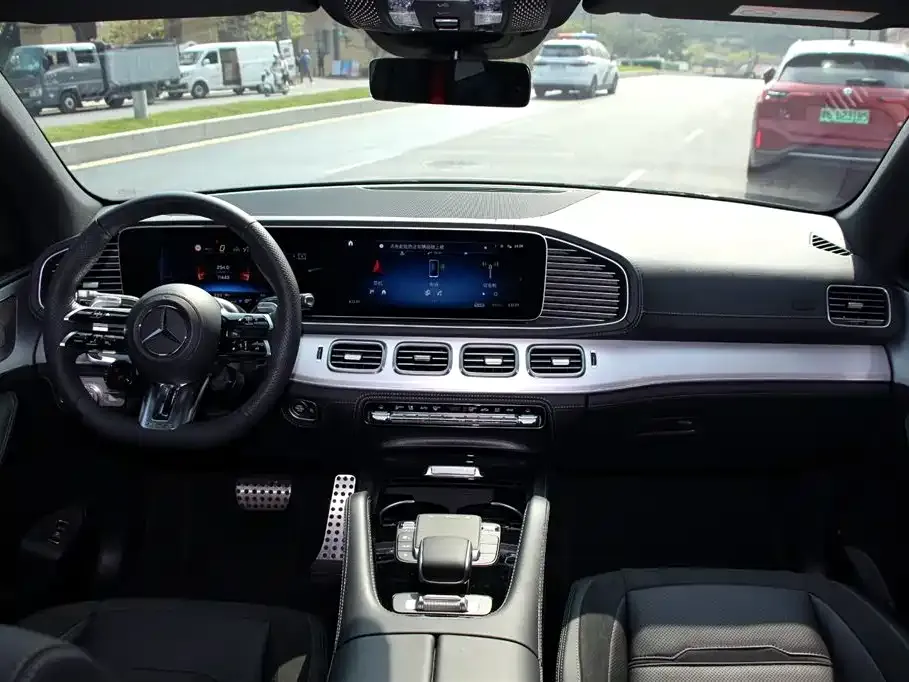 Mercedes-Benz GLE AMG — фото 9