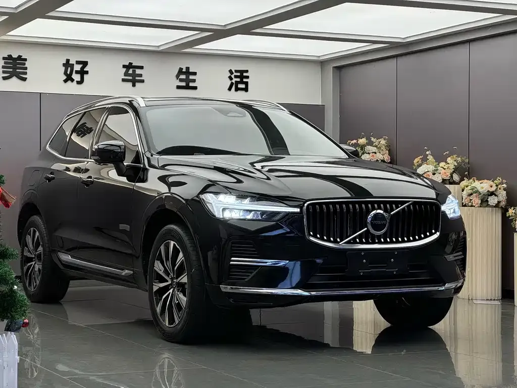 Volvo XC60 — фото 6