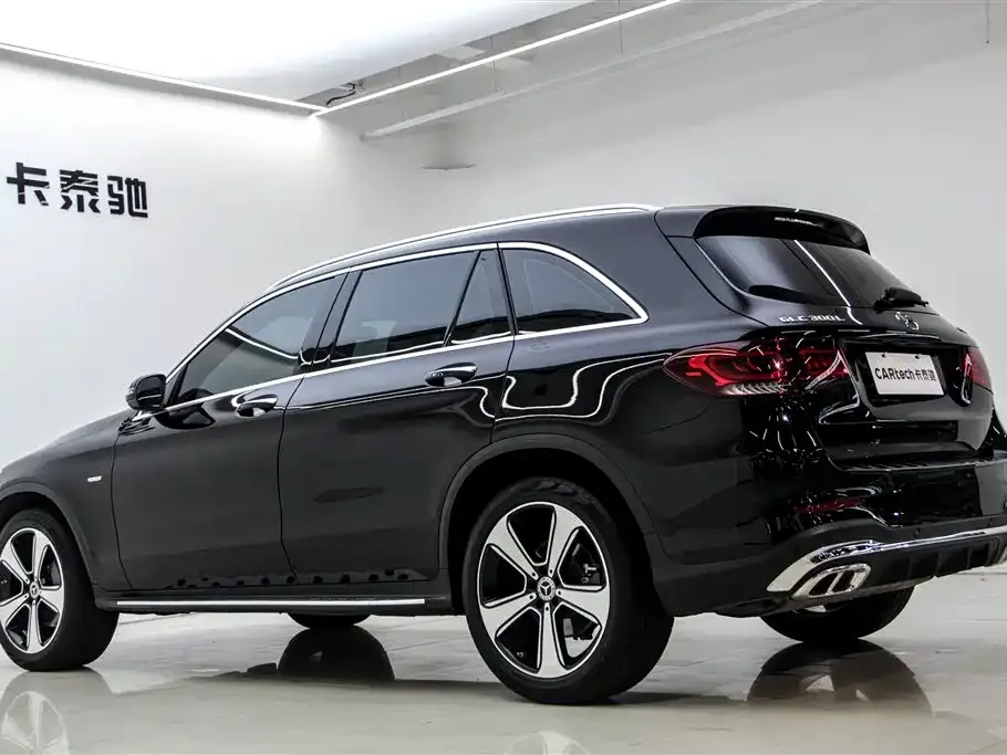 Mercedes-Benz GLC — фото 10