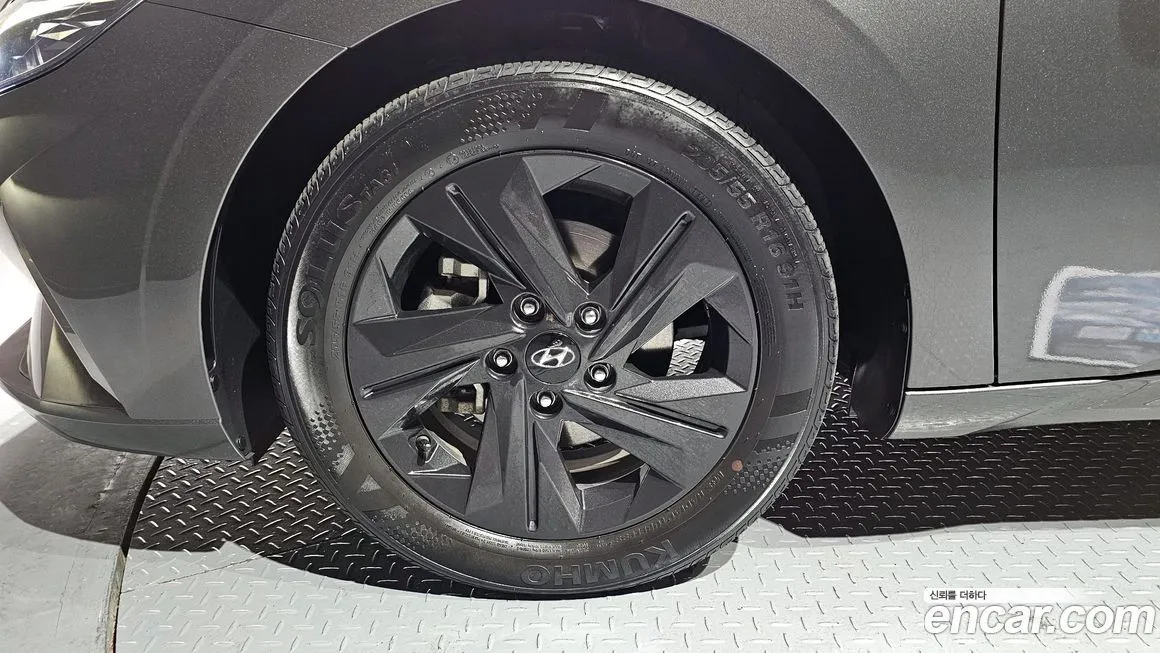 Hyundai AVANTE — фото 9