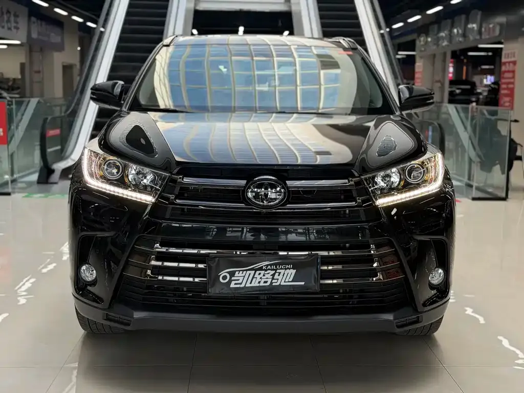 Toyota Highlander 2021 из CN, фото 2