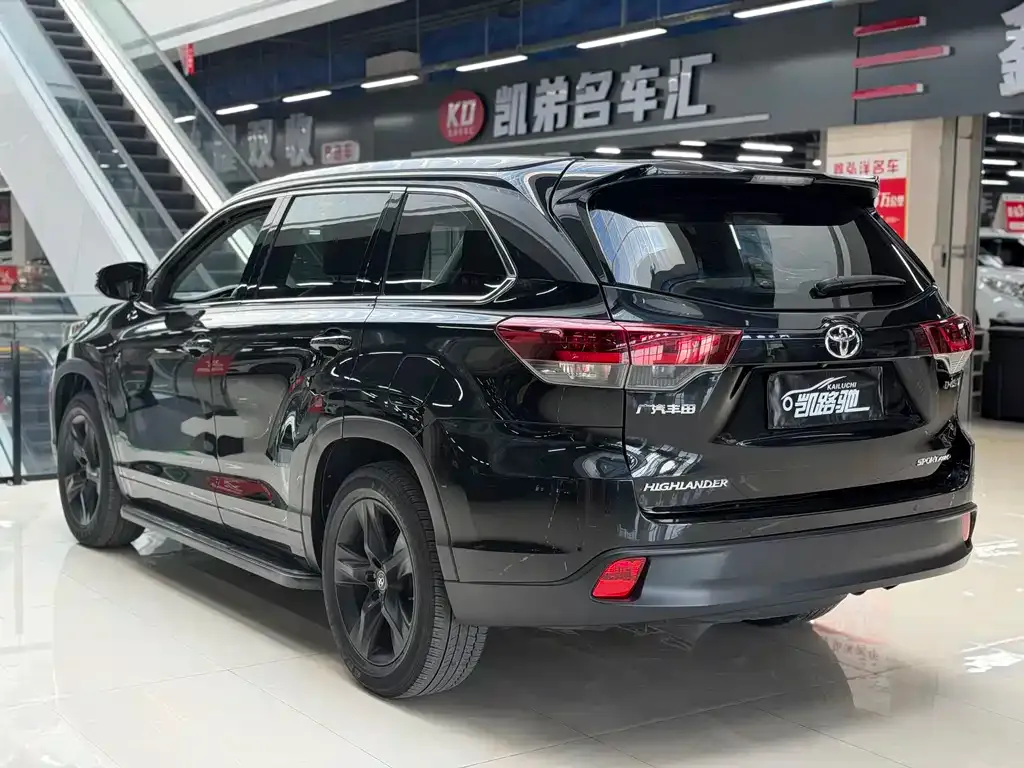 Toyota Highlander 2021 из CN, фото 4