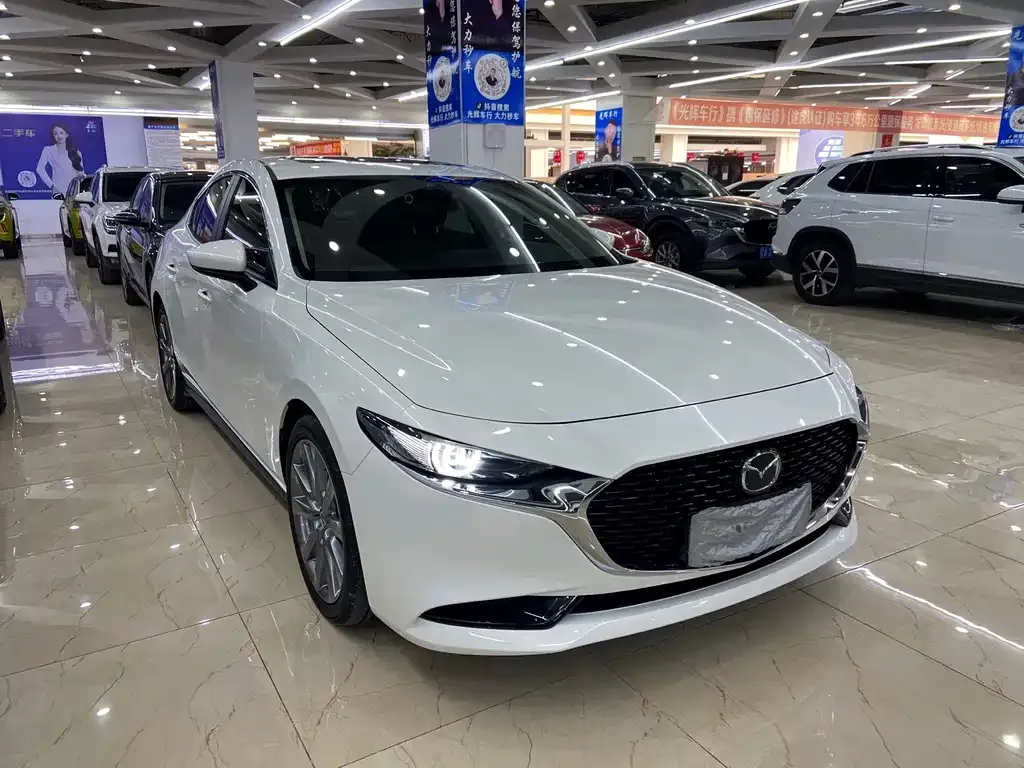 Mazda 3 Axela — фото 2