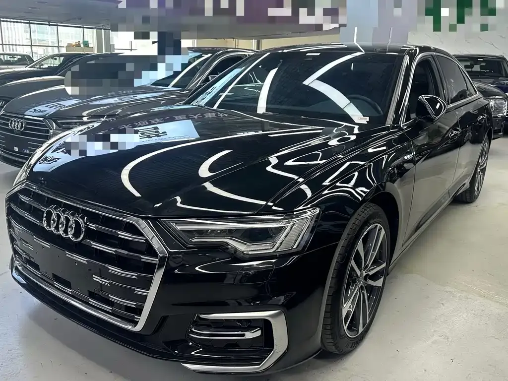 Audi A6L — фото 1