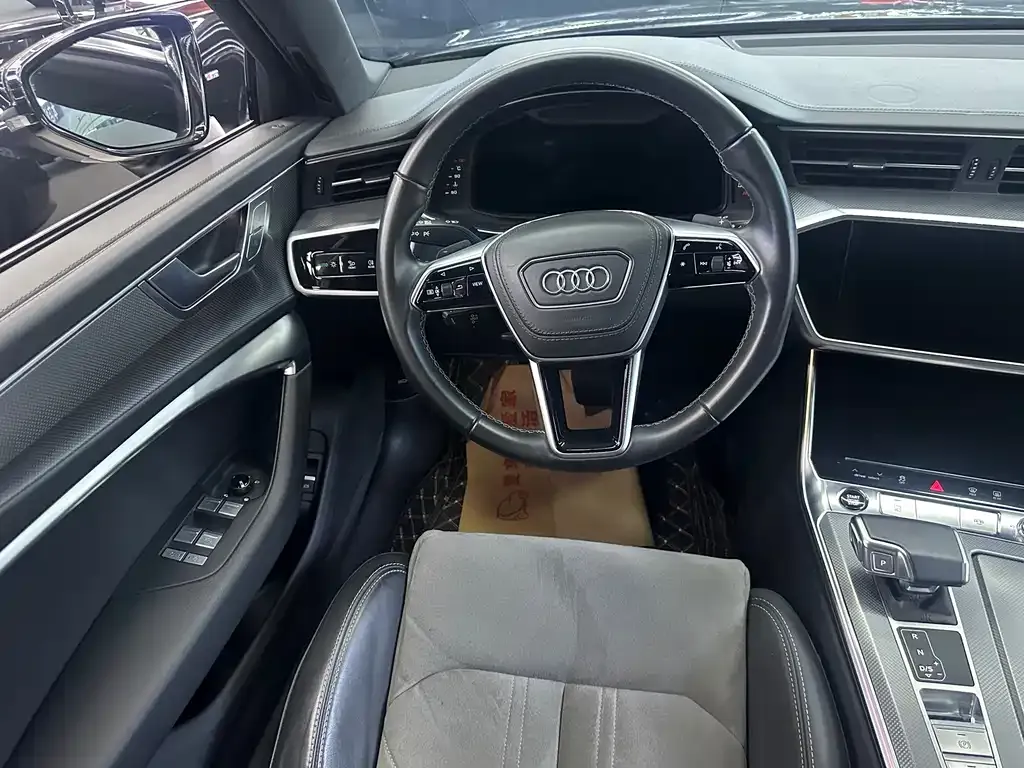 Audi A6L — фото 6