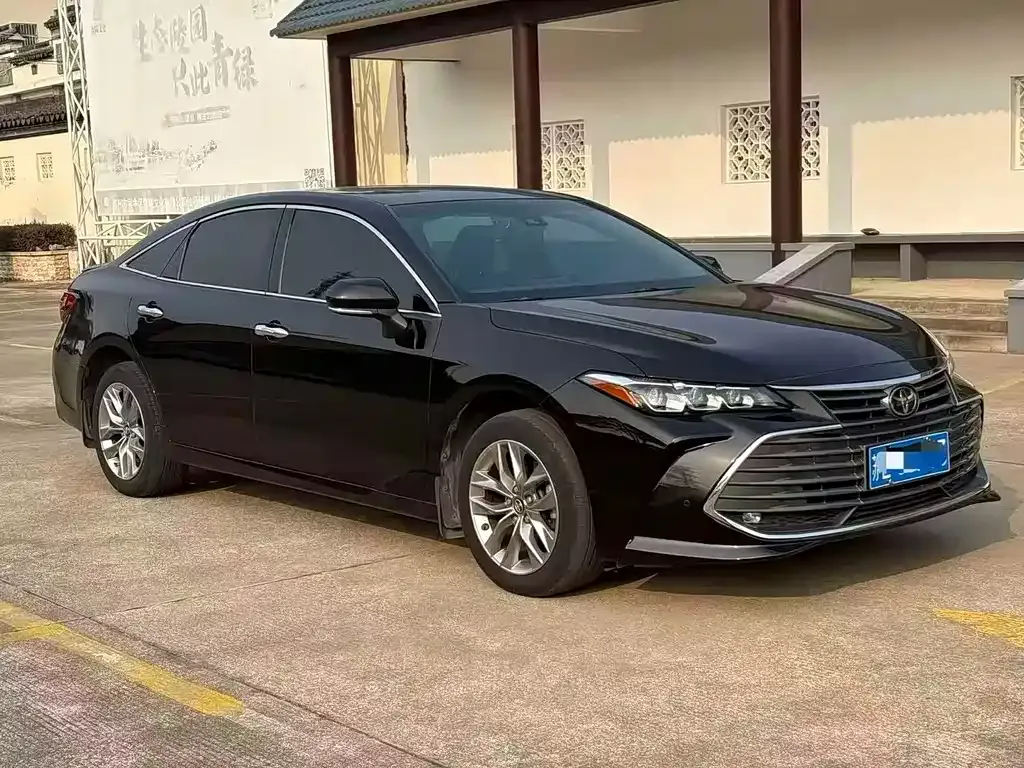 Toyota Avalon — фото 3