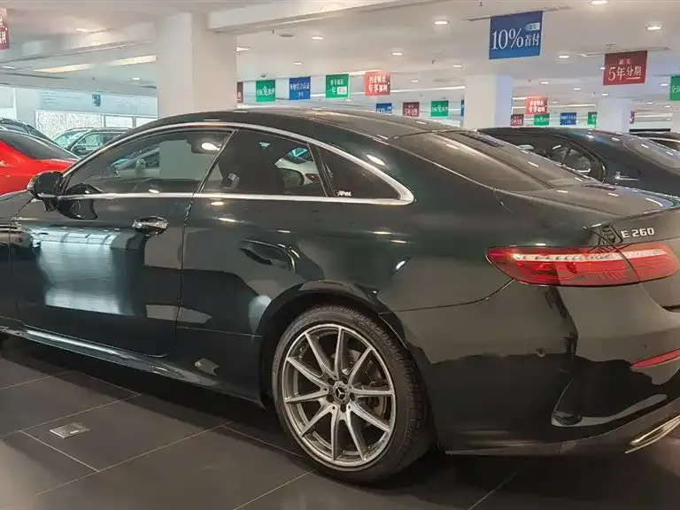 Mercedes-Benz E-Class (Import) — фото 3