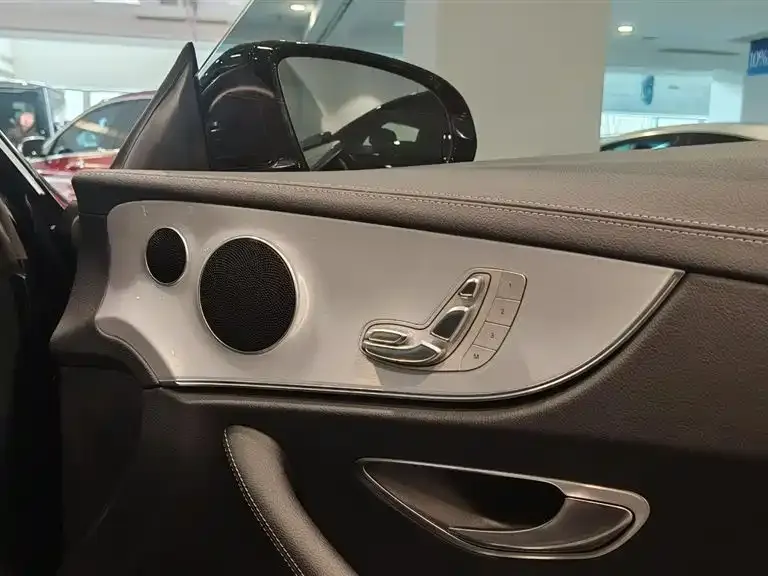 Mercedes-Benz E-Class (Import) — фото 7