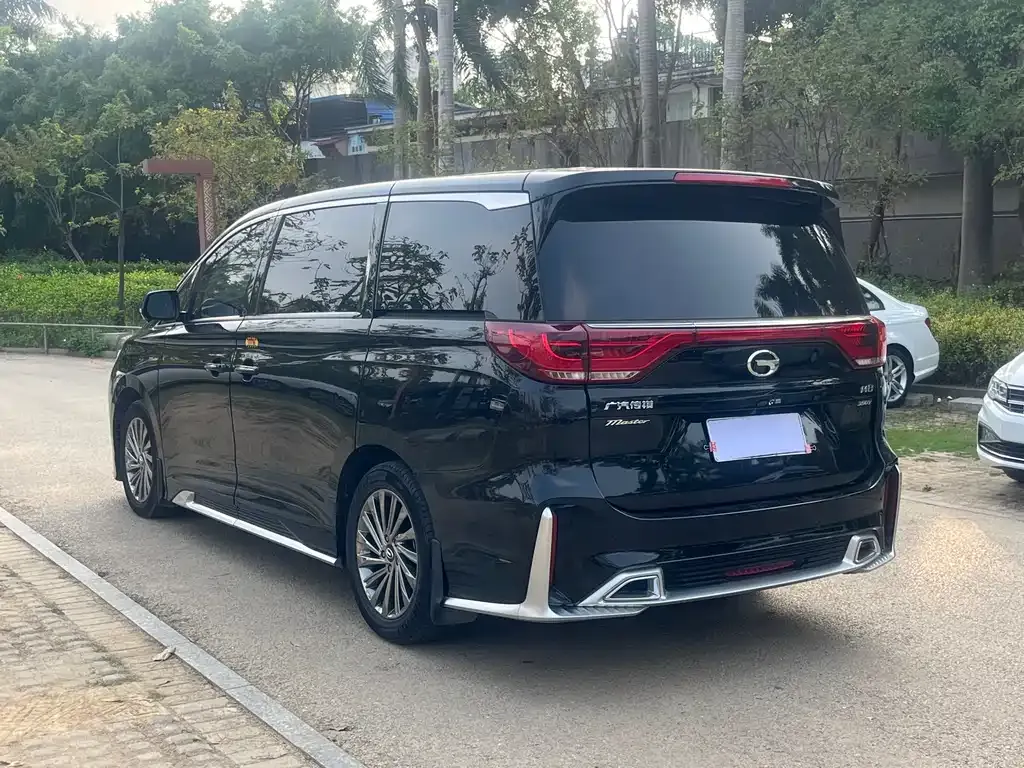 GAC Motor Trumpchi M8 — фото 3