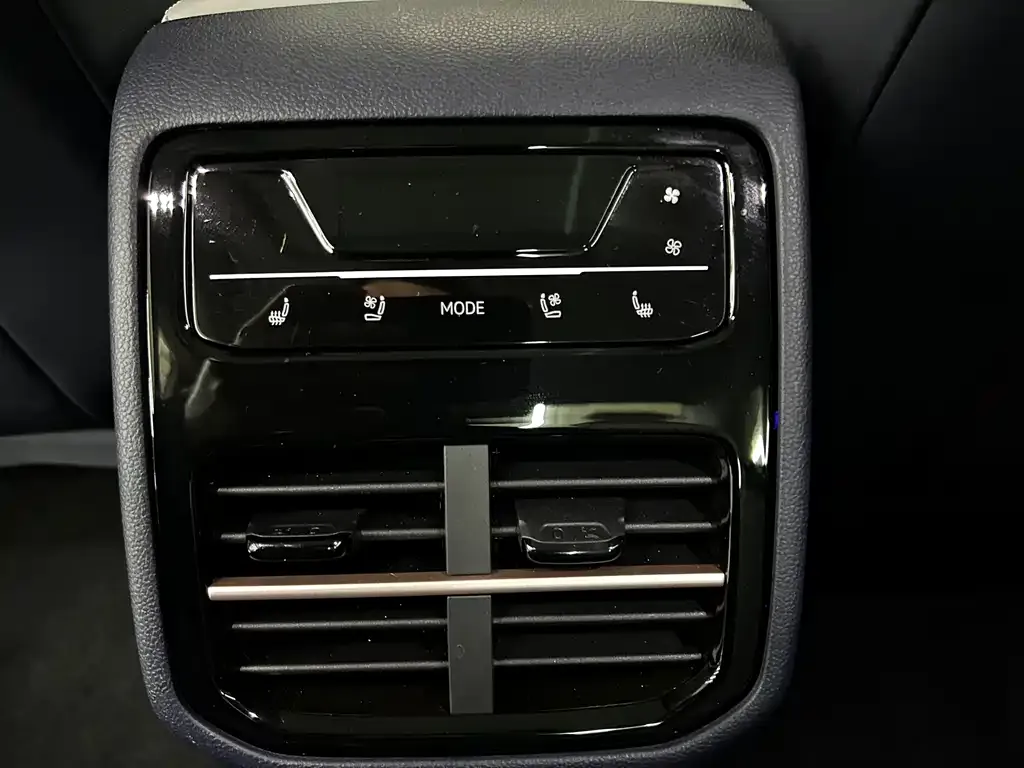 Volkswagen Passat 2026 из CN, фото 3