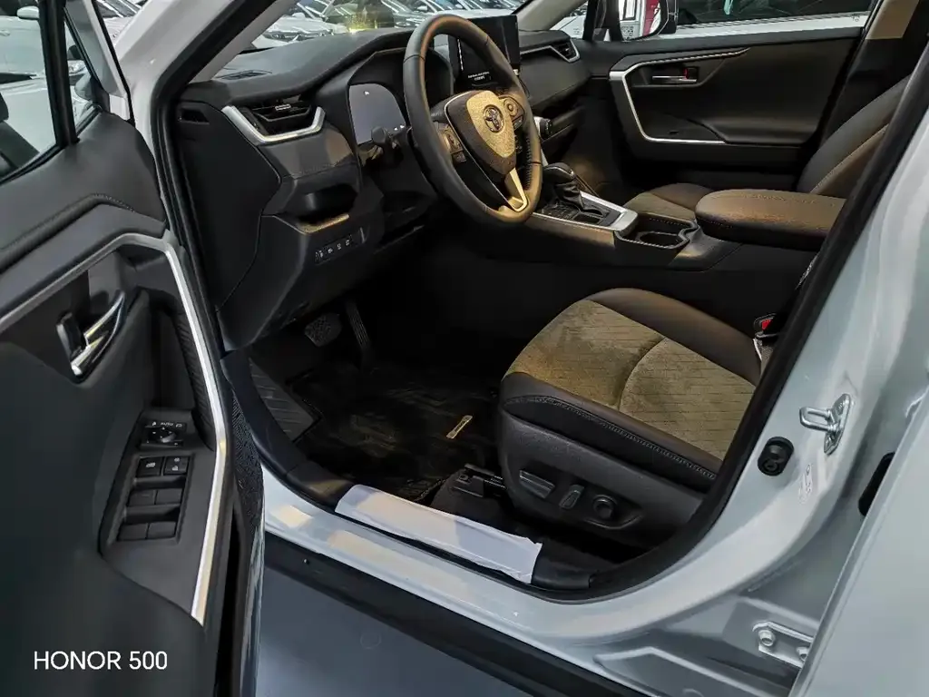 Toyota RAV4 2025 из CN, фото 9