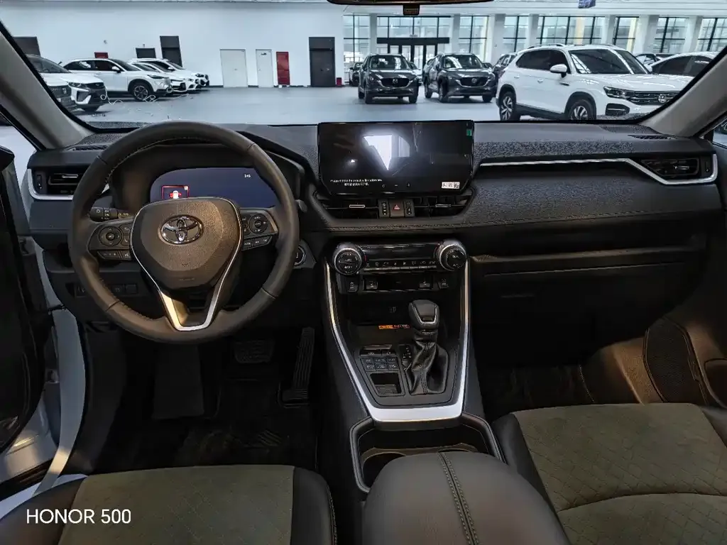 Toyota RAV4 2025 из CN, фото 3