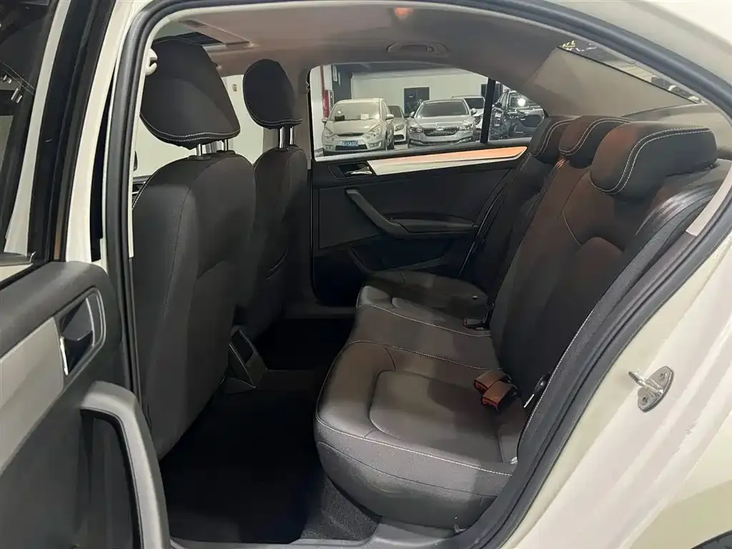 Skoda Rapid 2022 из CN, фото 9