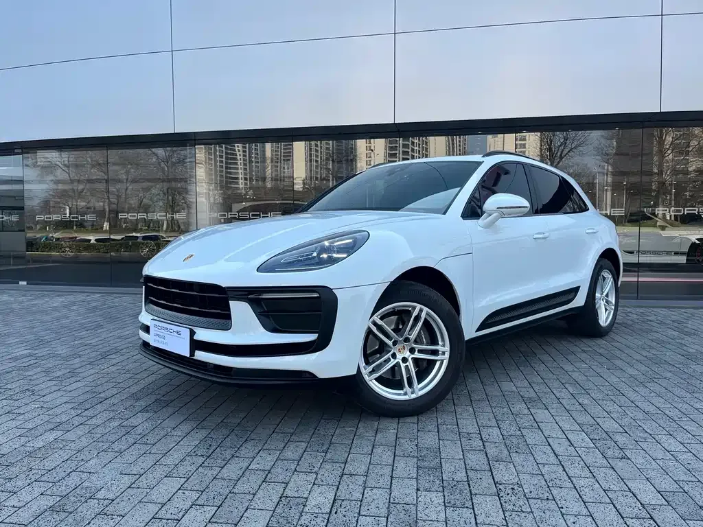 Porsche Macan — фото 1