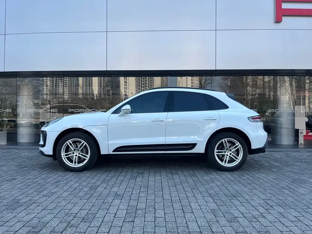 Porsche Macan — фото 9