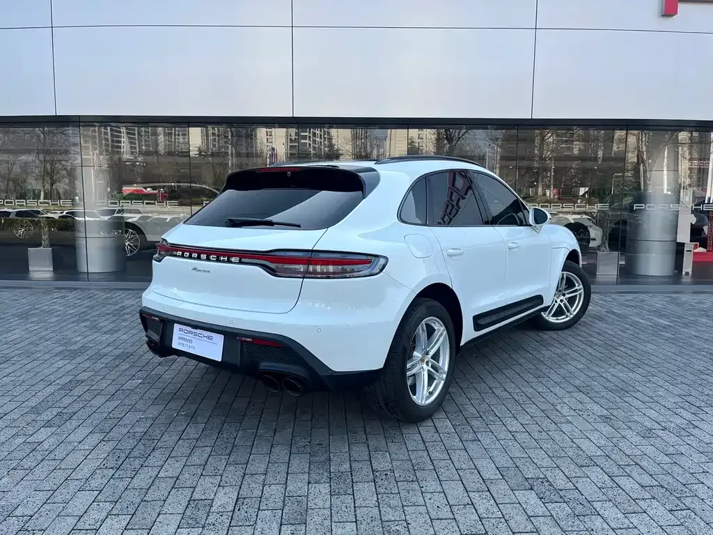 Porsche Macan — фото 10