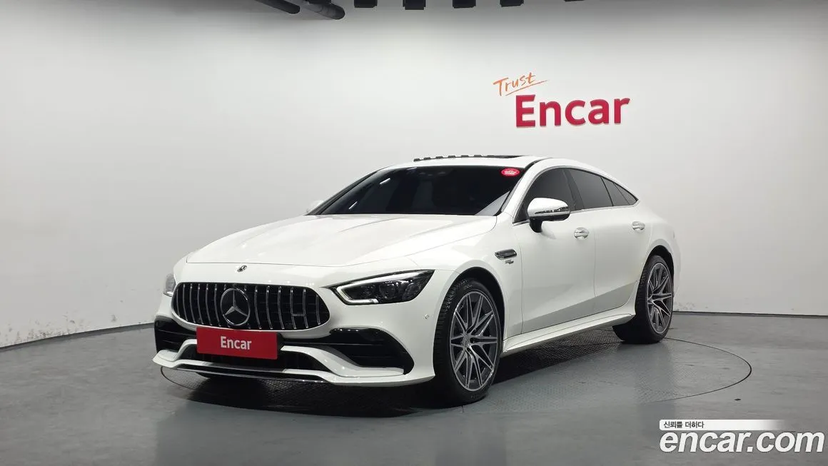 Mercedes-Benz AMG GT — фото 1