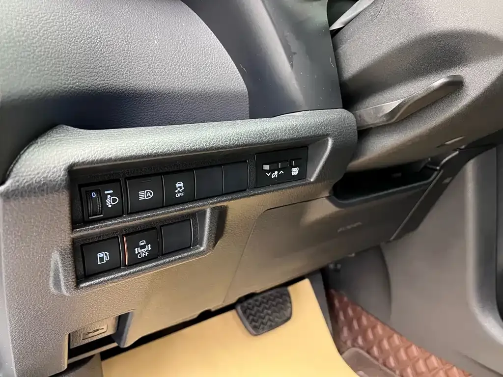 Toyota Sienna 2022 из CN, фото 2