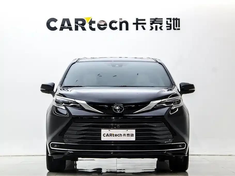 Toyota Sienna 2024 из CN, фото 4
