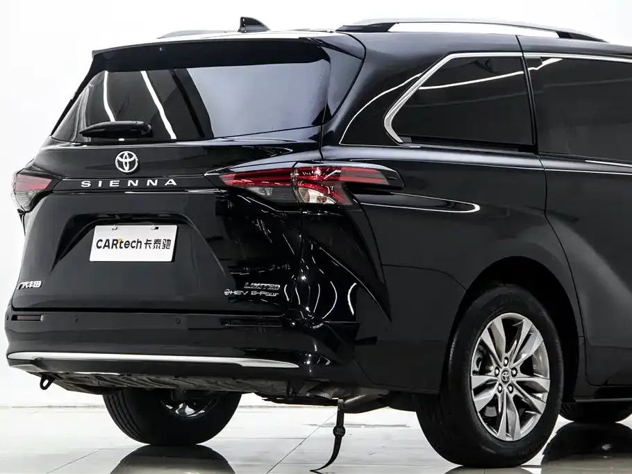 Toyota Sienna 2024 из CN, фото 10