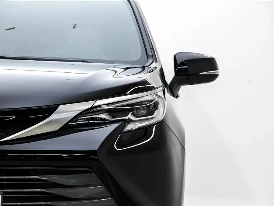 Toyota Sienna 2024 из CN, фото 6