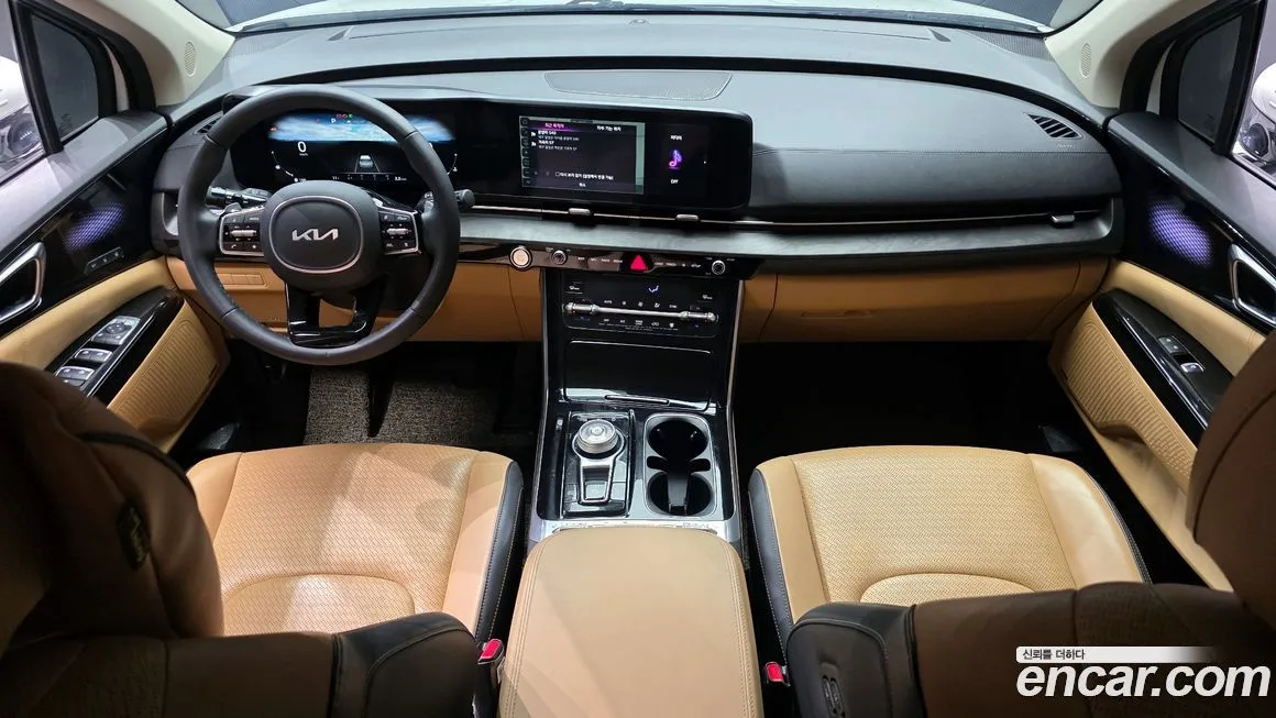 Kia Carnival — фото 10