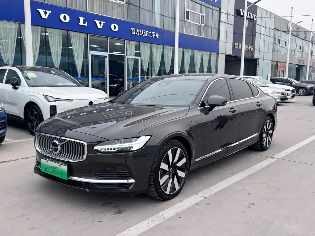 Volvo S90 PHEV — фото 1