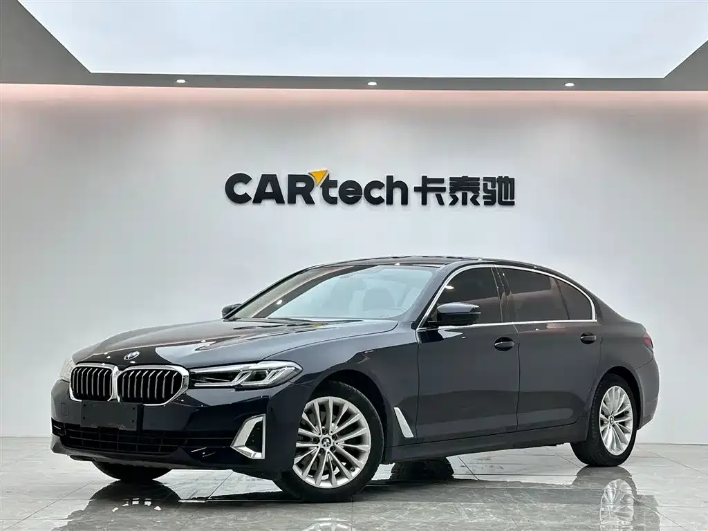 BMW 5 Series — фото 1