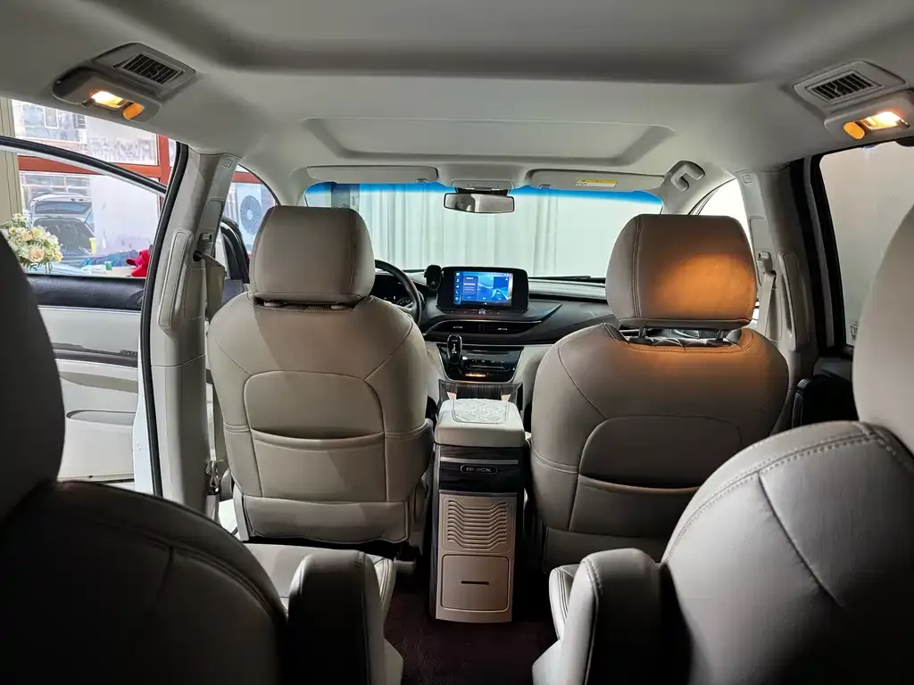 Buick GL8 2022 из CN, фото 8