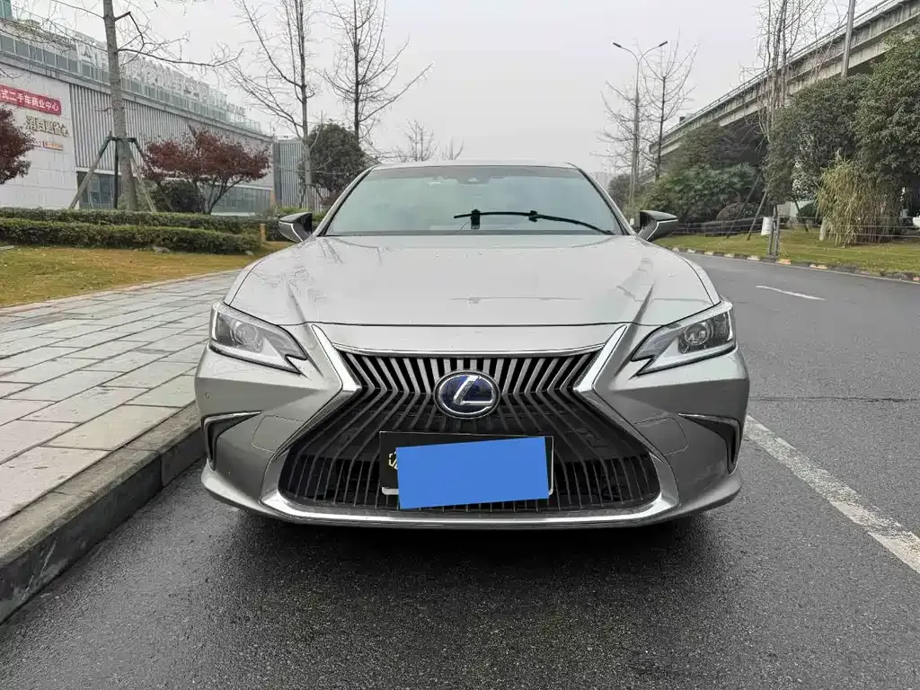 Lexus ES 2021 из CN, фото 8
