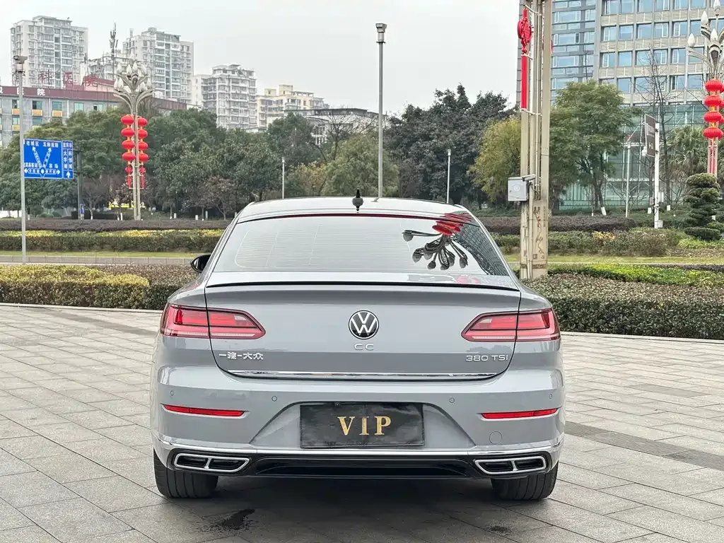 Volkswagen CC — фото 10