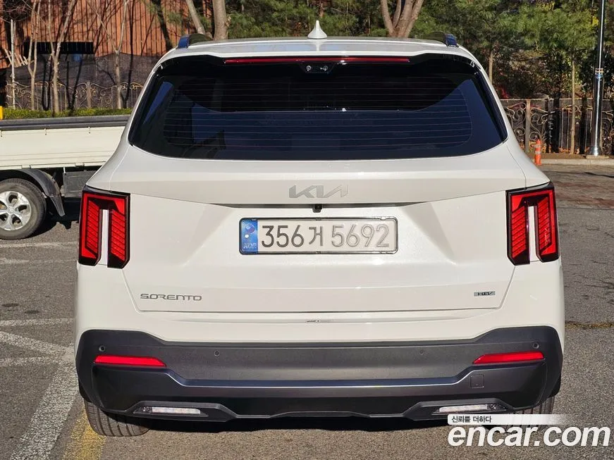 Kia Sorento — фото 5