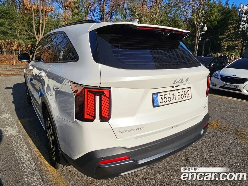 Kia Sorento — фото 4