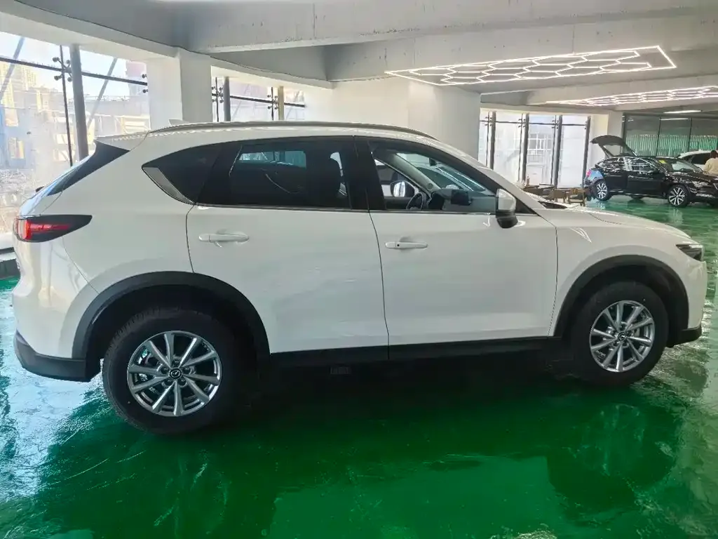 Mazda CX-5 — фото 10