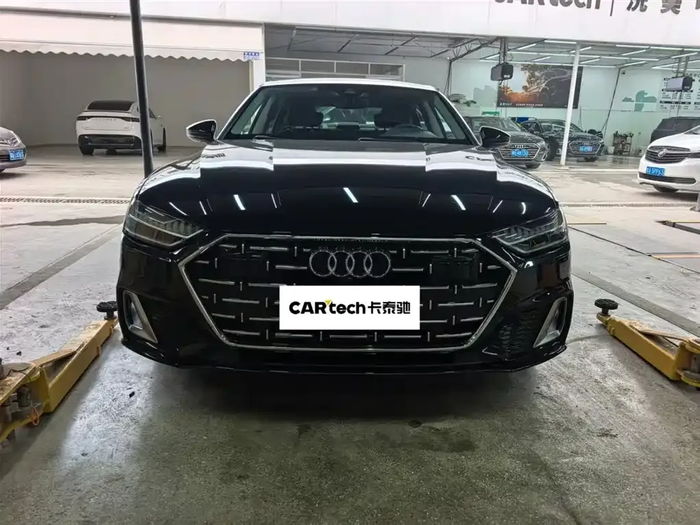 Audi A7L 2023 из CN, фото 6