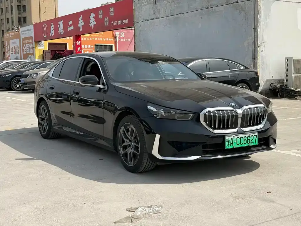 BMW i5 2025 из CN, фото 9