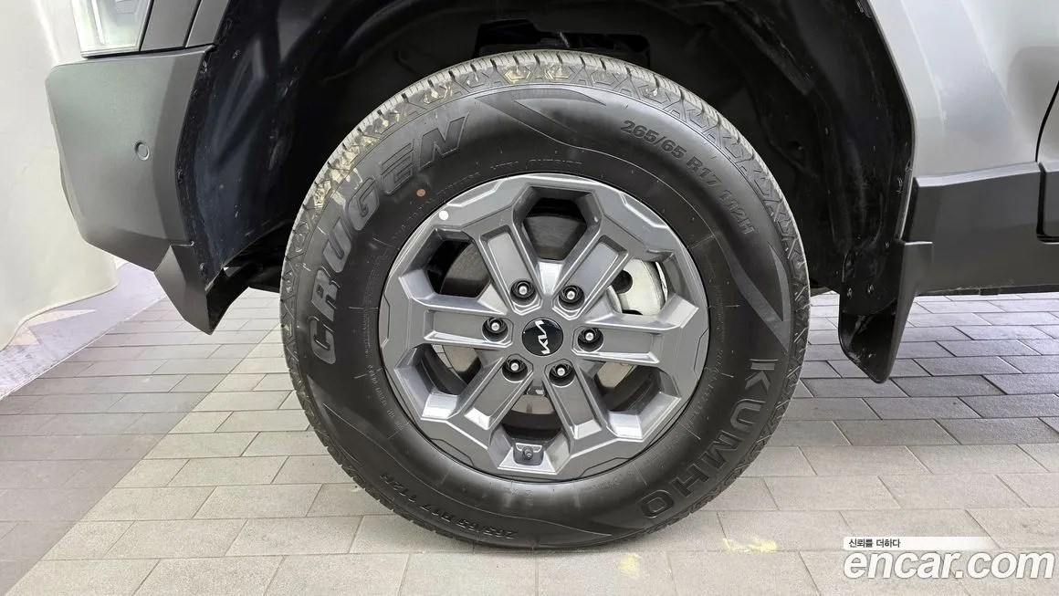 Kia Tasman — фото 10