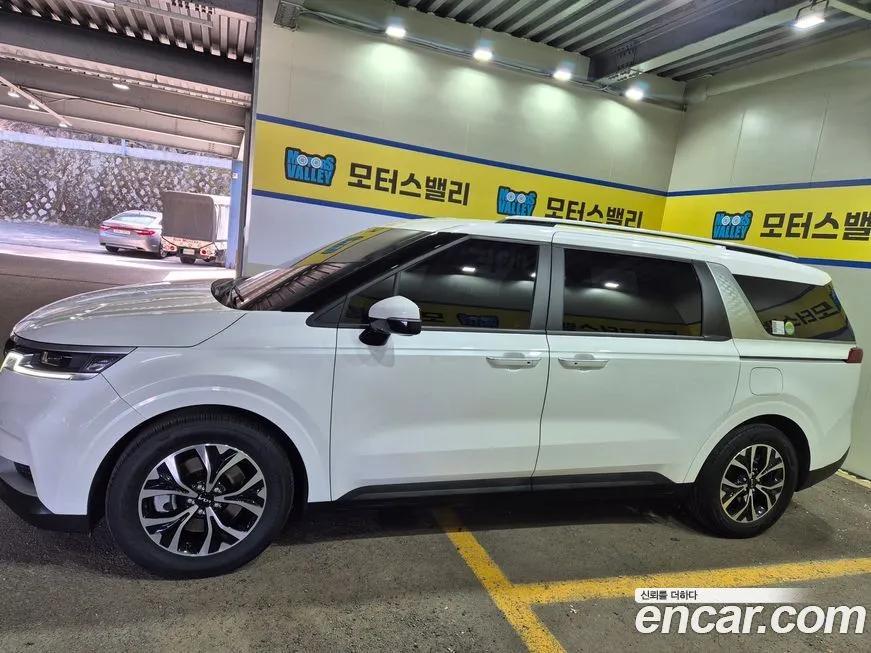 Kia Carnival 2023 из KR, фото 3