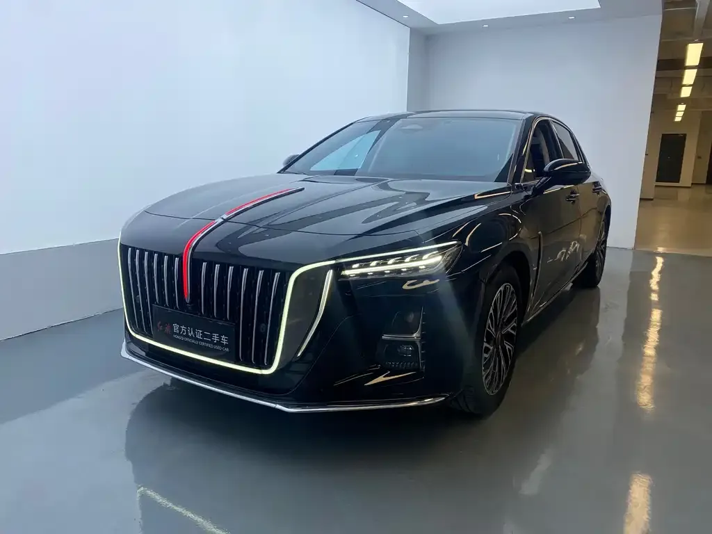 Hongqi H5 — фото 1