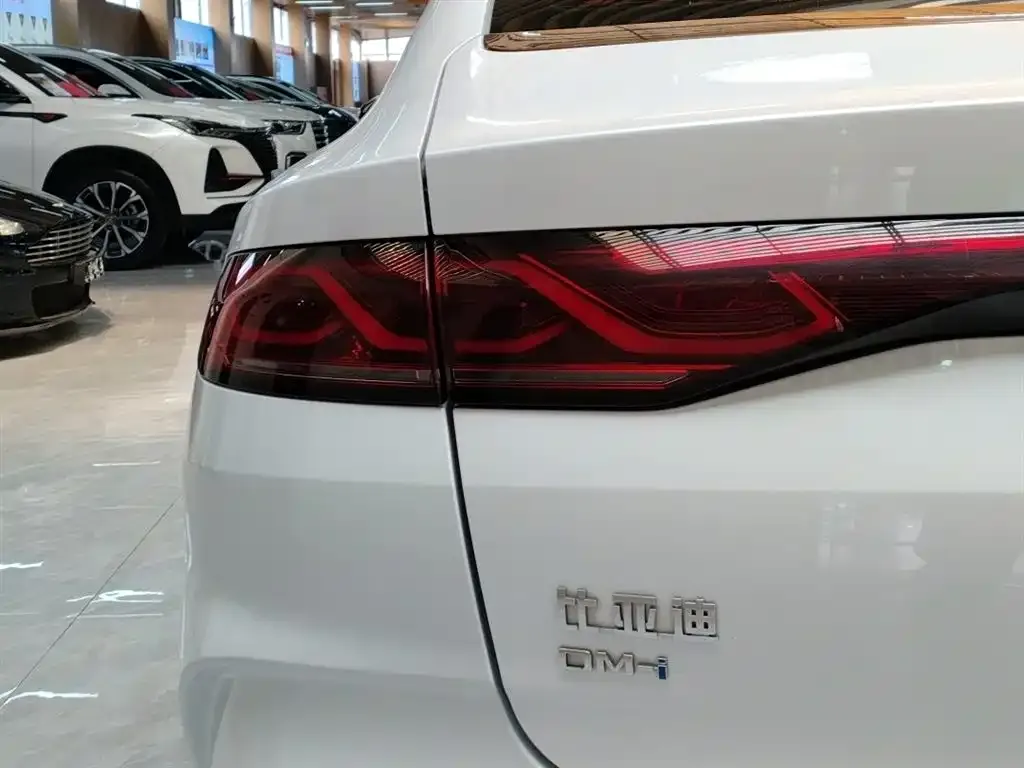 BYD Qin L — фото 2
