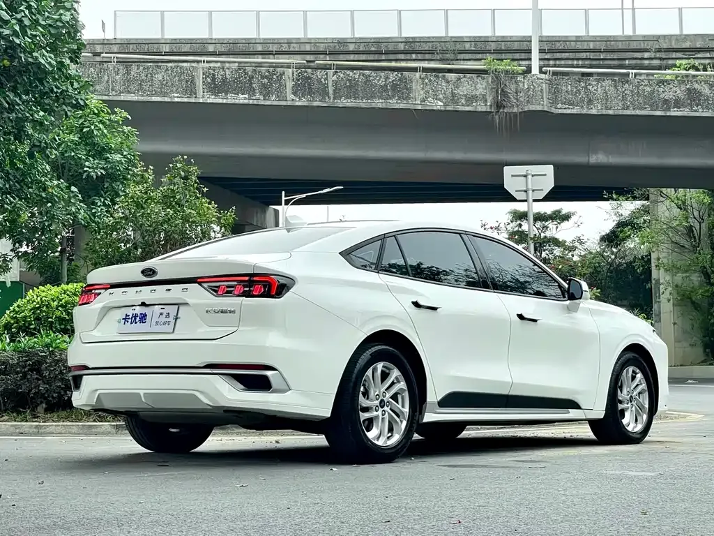 Ford Mondeo 2025 из CN, фото 9
