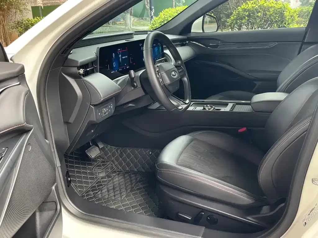 Ford Mondeo 2025 из CN, фото 4